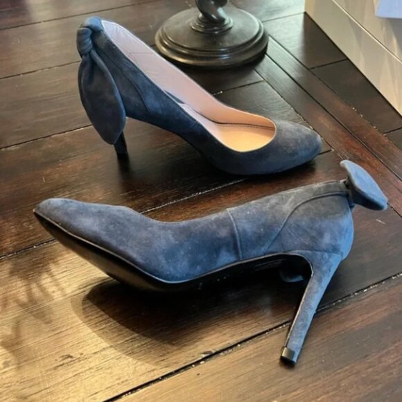 Carven Shoes - Carven gray suede heel with bow - Size 7